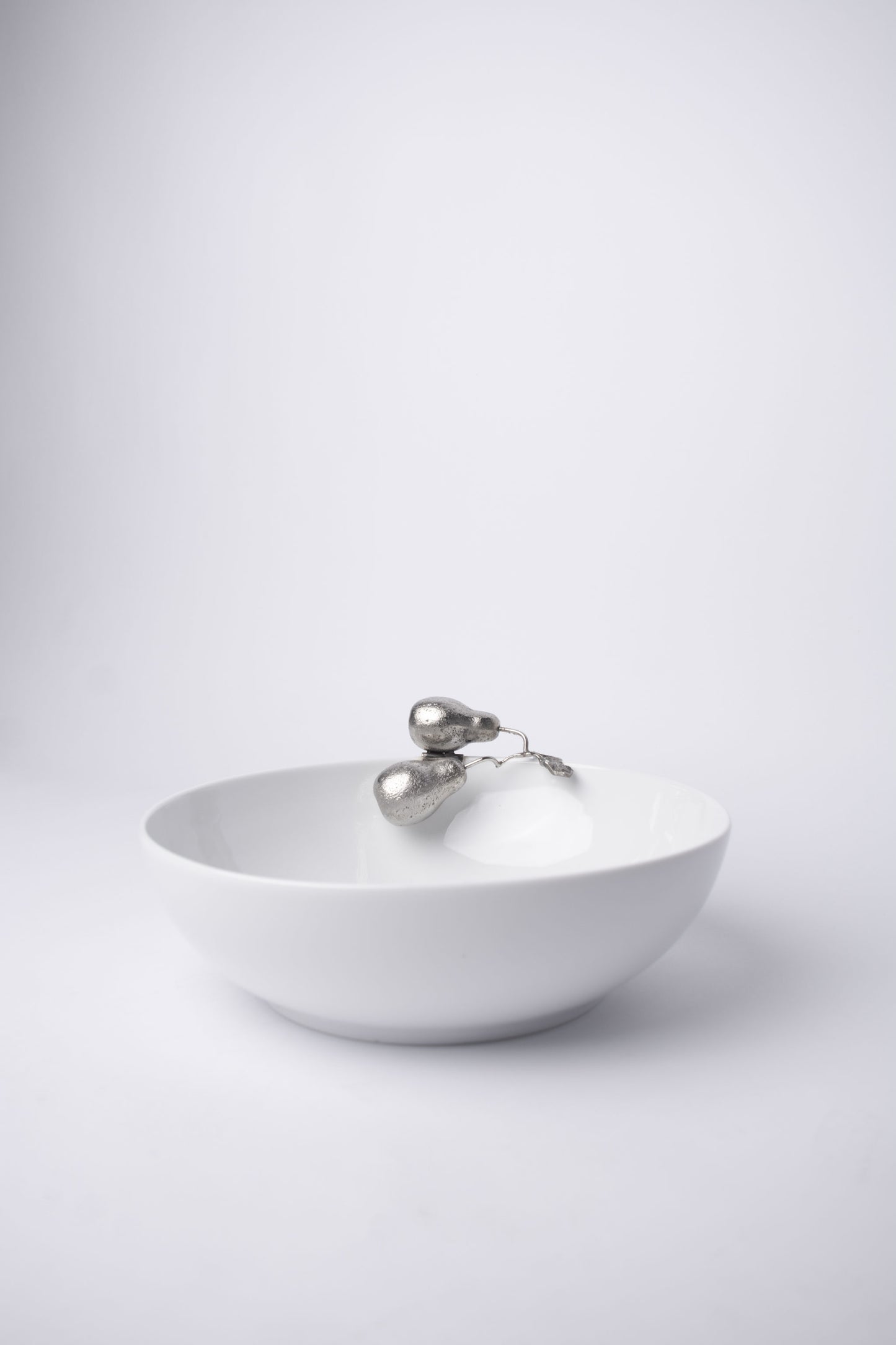 Pearfect Delights Rounded Bowl
