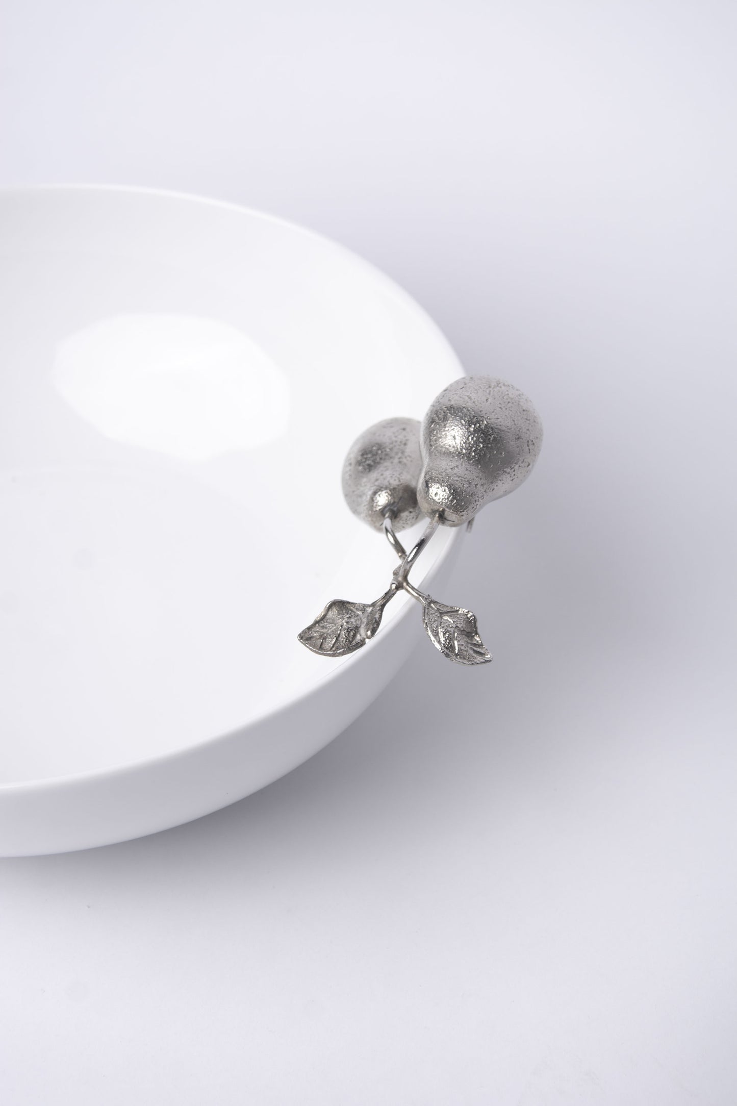 Pearfect Delights Rounded Bowl